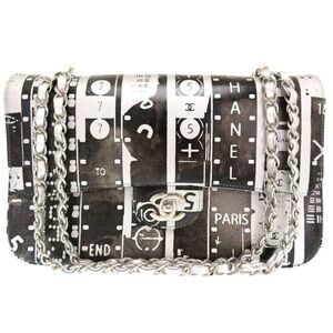 Chanel Monochrome Graphic Shoulder Bag